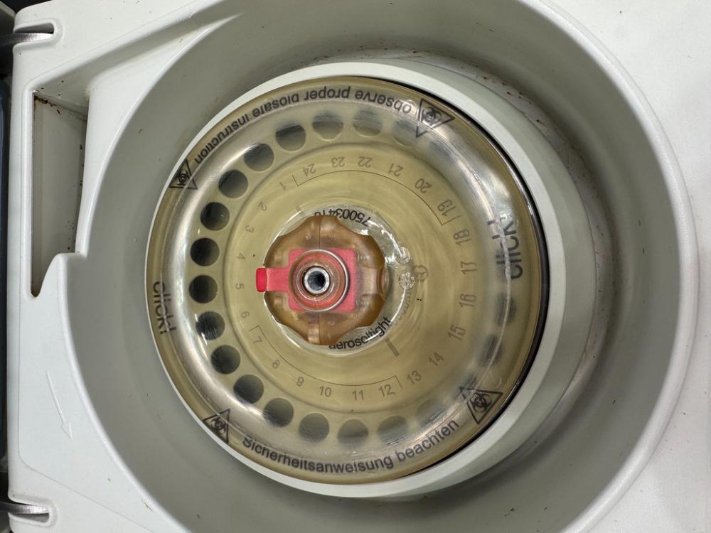 Fisher Scientific AccuSpin Micro 17 Centrifuge