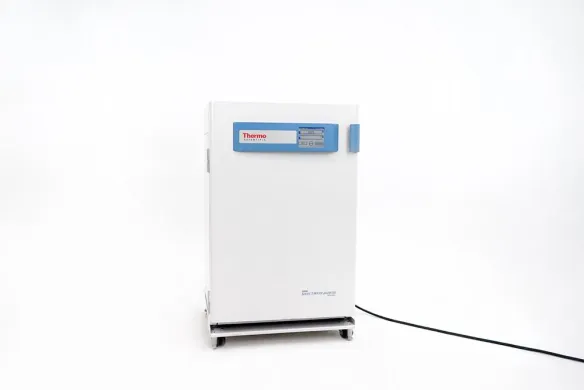 Thermo Scientific 4121 Series 3 Water-Jacketed CO2 Incubator, 184 L (2021)