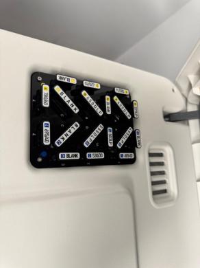 Invitrogen Attune NxT AFC2 Acoustic Focusing Flow Cytometer with CytKick™ AutoSampler-cover
