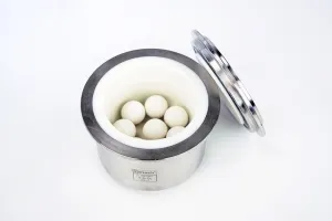Retsch 30 mm Zirconium Oxide Grinding Balls, 8 Pieces, 05.368.0092, 2 of 3