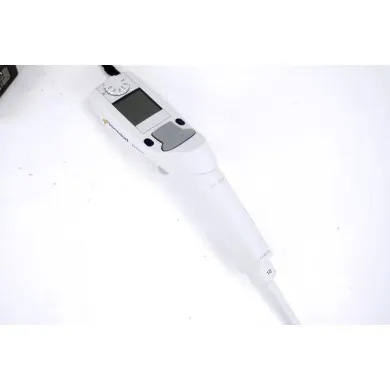 Eppendorf Xplorer plus Single-Channel Electronic Pipette 0.5-10 µL