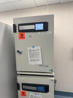 Thermo HERAcell vios 160i Double Stack CO2 Incubator-cover