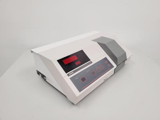 Jenway 6100 Visible Range Spectrophotometer Lab-cover