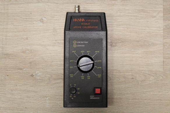 Hanna Instruments HI 8427 pH/mV Calibrator-cover
