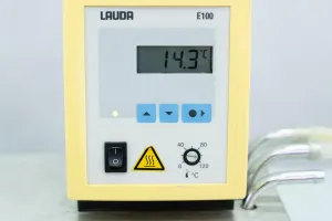 Lauda E100 Laboratory Thermostat with Optional Circulation, 3 of 3