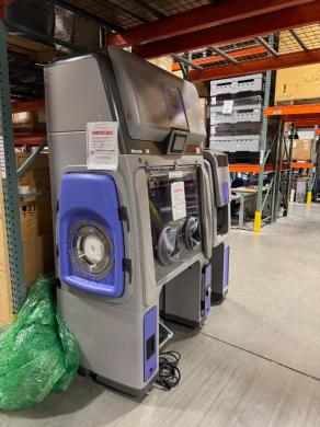 Bioquell Qube TD069-3800 Material Transfer Device with Glove Ports-cover