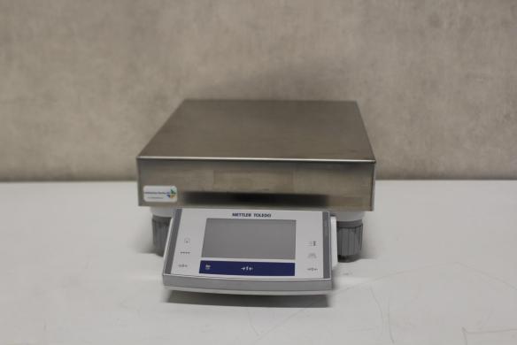 Mettler Toledo XS32001LDR High-Capacity Precision Laboratory Balance-cover