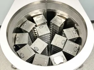 Cryo Biosystems V3000 Liquid Nitrogen Dewar for Cryogenic Sample Storage, 8 of 17