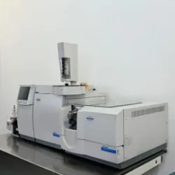 Bruker 450/320 GCMS System, 2 of 22