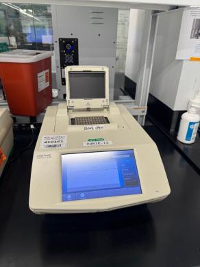 Bio-Rad C1000 Touch Thermal Cycler with 96-Well Block and Touchscreen Interface-cover