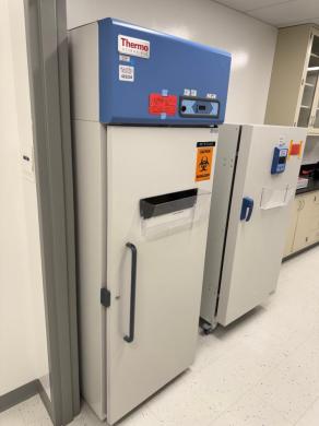 Thermo Revco REL2304AS Laboratory Refrigerator for Sensitive Material Storage-cover