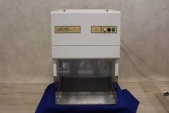 Labcaire PCR6 PCR Workstation-cover