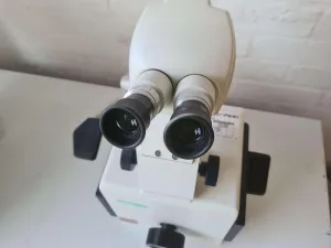 Leica Reichert Ultratrim Microtome, 3 of 9