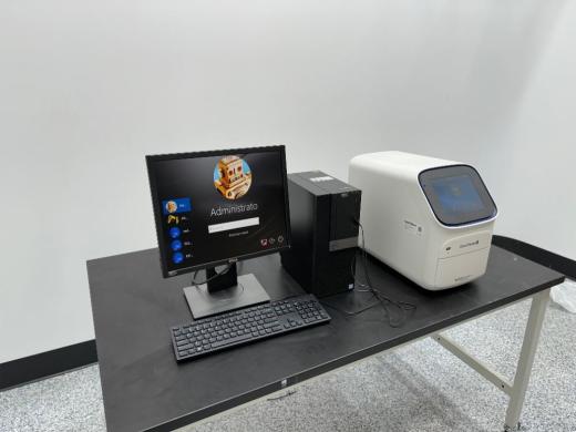 Applied Biosystems QuantStudio 5 Real-Time PCR System for Multiplex Quantitative PCR-cover
