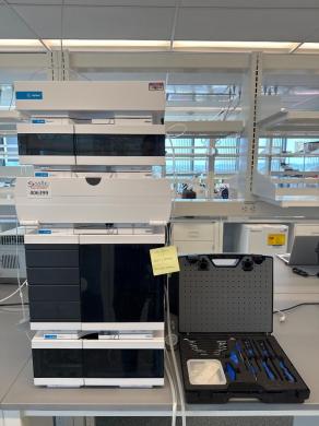 Agilent 1260 Infinity II High-Performance Liquid Chromatography (HPLC) System-cover
