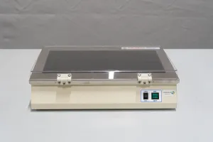 Vilber Lourmat ETX-40.M UV Transilluminator, 2 of 3
