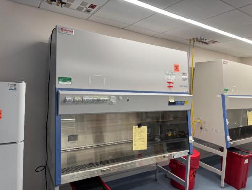 Thermo 1300 Series A2 6' BioSafety Cabinet-cover