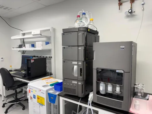 Waters BioAccord LC-MS System with Acquity RDa Detector for Biopharmaceutical Analysis