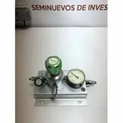 Praxair Pressure Regulator, 2 of 9