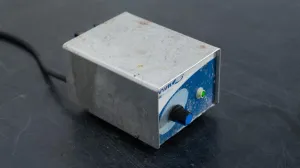 VWR 200 Mini Stirrer Laboratory Magnetic Stirrer, 2 of 4