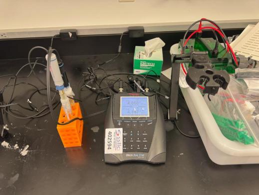 Thermo Scientific Orion Dual Star Benchtop pH and Ion-Selective Electrode (ISE) Meter-cover