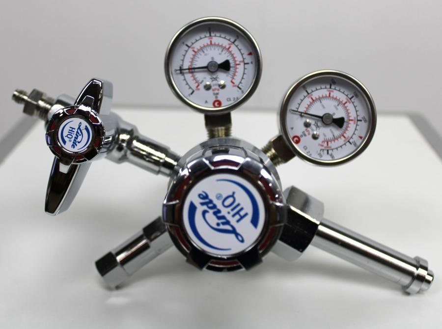 Linde C300/2A-3B Gas Pressure Regulator with Brass Chrome-Plated Housing