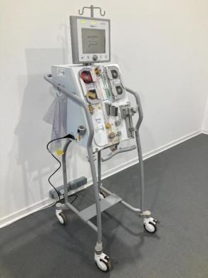 AQUARIUS Clinical Medical Device with PLATINUM 4 Software by Edwards Lifesciences-cover