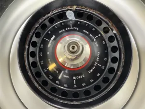 Eppendorf 5430 Benchtop Centrifuge with Programmable Run Settings, 7 of 8