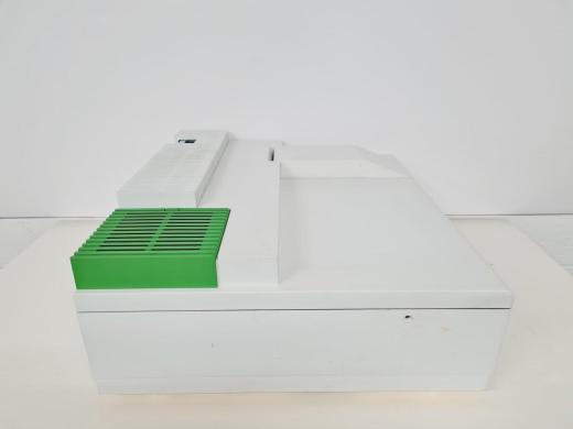 Perkin Elmer Lambda 25 UV/VIS Spectrometer Lab-cover