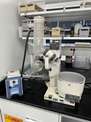 Buchi R-200 Rotary Evaporator for Laboratory Solvent Evaporation-cover