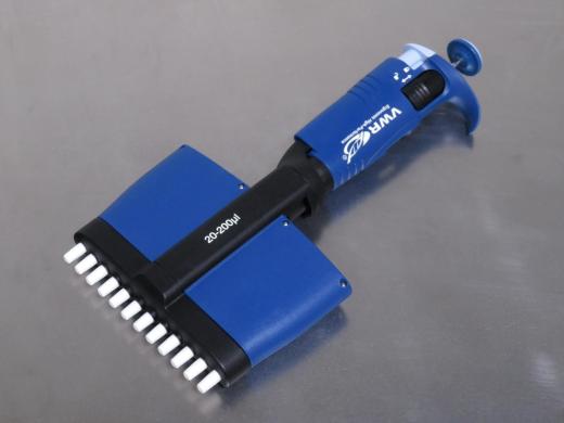 VWR Ergonomic High-Performance 12-Channel Multichannel Pipette, 20-200 µL-cover