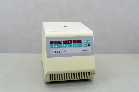 Heraeus Biofuge Fresco benchtop refrigerated centrifuge