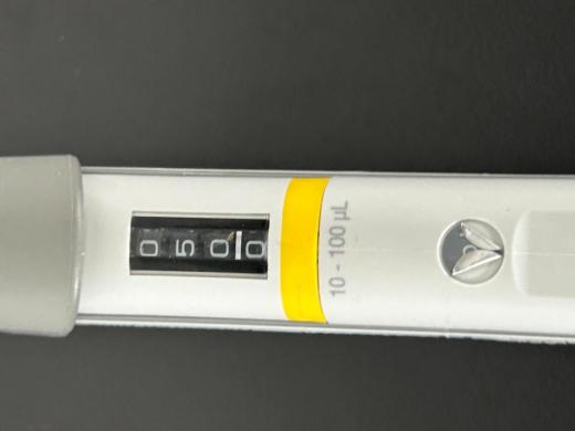 Eppendorf Research Plus Multichannel Pipettes (Set of 7) for Precise Liquid Handling-cover