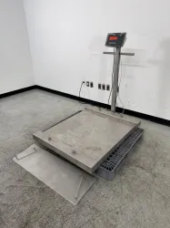 Minebea Intec Combics 1 CAIS1-U Industrial Floor Scale with Digital Indicator, 2 of 4