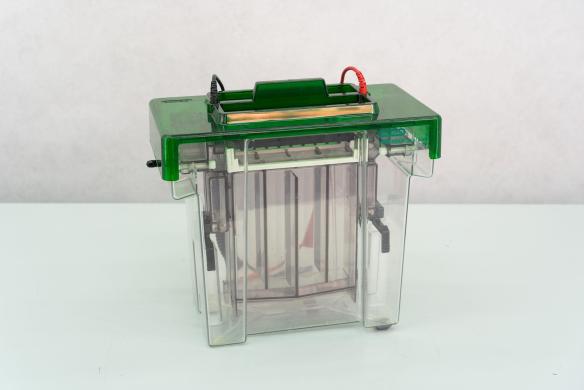 Bio-Rad Protean II xi-cell large format vertical electrophoresis cell-cover