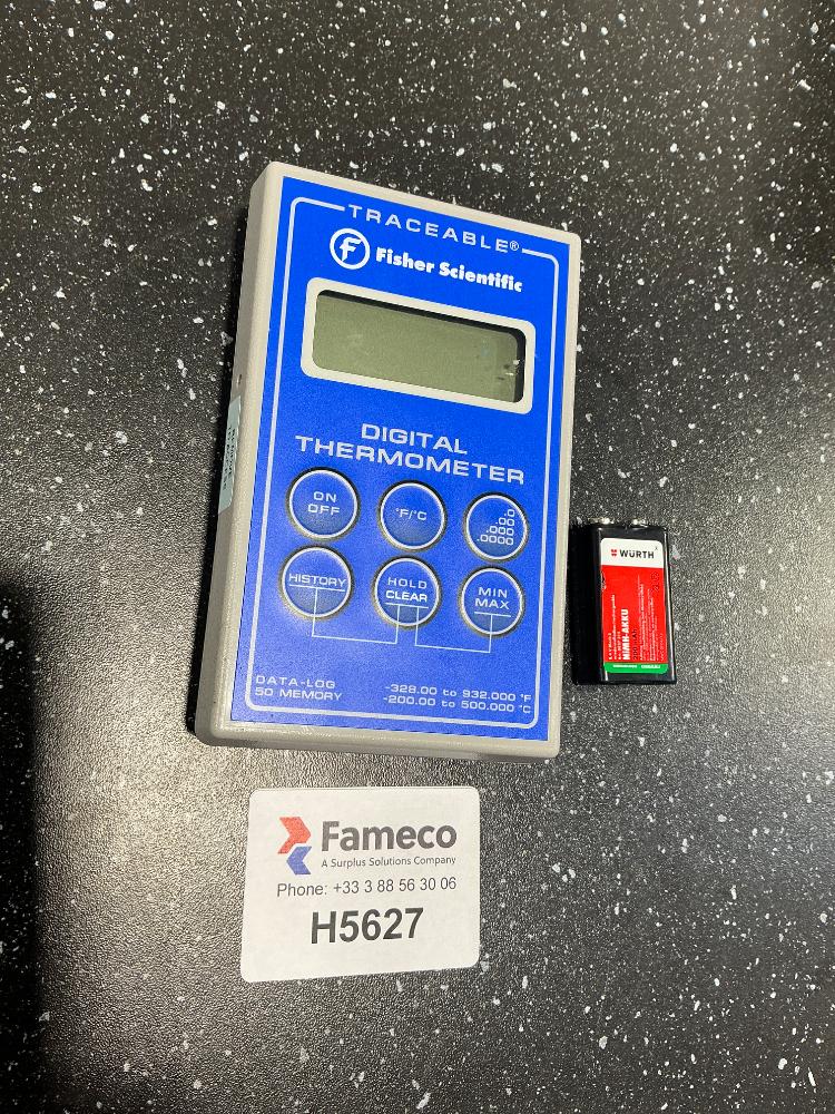 Thermo Fisher Scientific TRACEABLE Digital Handheld Thermometer for Precise Lab Measurement