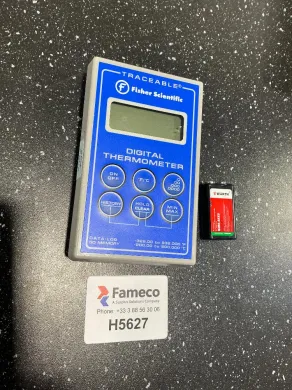Thermo Fisher Scientific TRACEABLE Digital Handheld Thermometer for Precise Lab Measurement