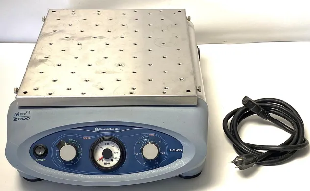 Barnstead Lab-Line MaxQ 2000 Analog Benchtop Orbital Shaker