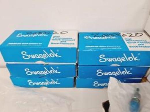 Job Lot Of Swagelok Pressure Gauges + Compression Fittings-cover