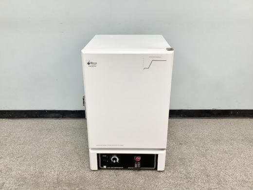 Lab-Line 3490M Class 100 Programmable Cleanroom Oven with Mechanical Air Circulation-cover