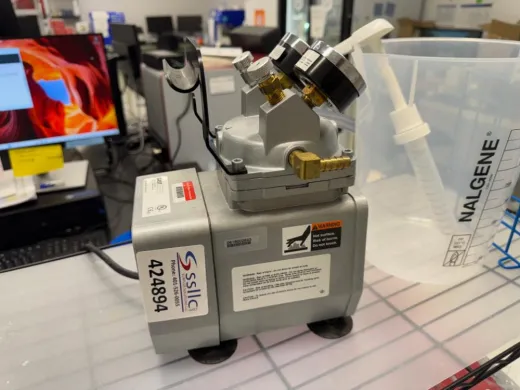 Gast DOA-P704-AA Single-Stage Laboratory Vacuum Pump 115V 60Hz