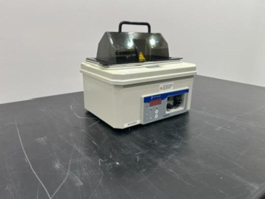 Fisher Scientific Model 2340 5 Liter Water Bath-cover