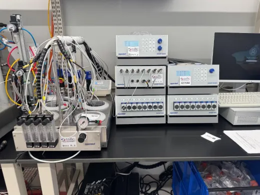 Eppendorf DasGIP Modular Laboratory Bioreactor System for Bioprocess Control, Eppendorf General laboratory equipment