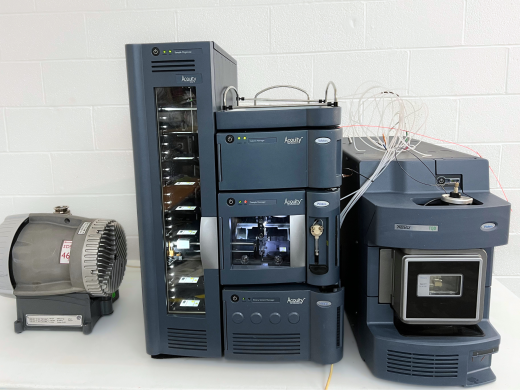 Waters Acquity UPLC System with Xevo TQD Tandem Quadrupole Mass Spectrometer-cover