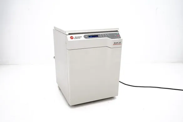 Beckman Coulter Avanti J-E Refrigerated High-Speed Centrifuge, 21,000 rpm, 4.0 L, Including JLA 9.1000 Rotor