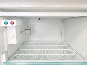 LEC U-U105 Upright Laboratory Freezer for Biomedical Sample Storage, 3 of 5
