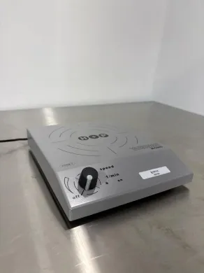 H+P Labortechnik Variomag Mono Direct Magnetic Stirrer with 12 VDC Power Input