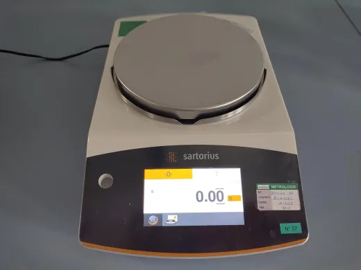 Sartorius Quintix 1102 1CFR Precision Balance 1100g/0.01g