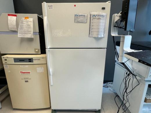 Maytag M1TXEGMYW00 Laboratory Refrigerator Freezer Combo Unit-cover