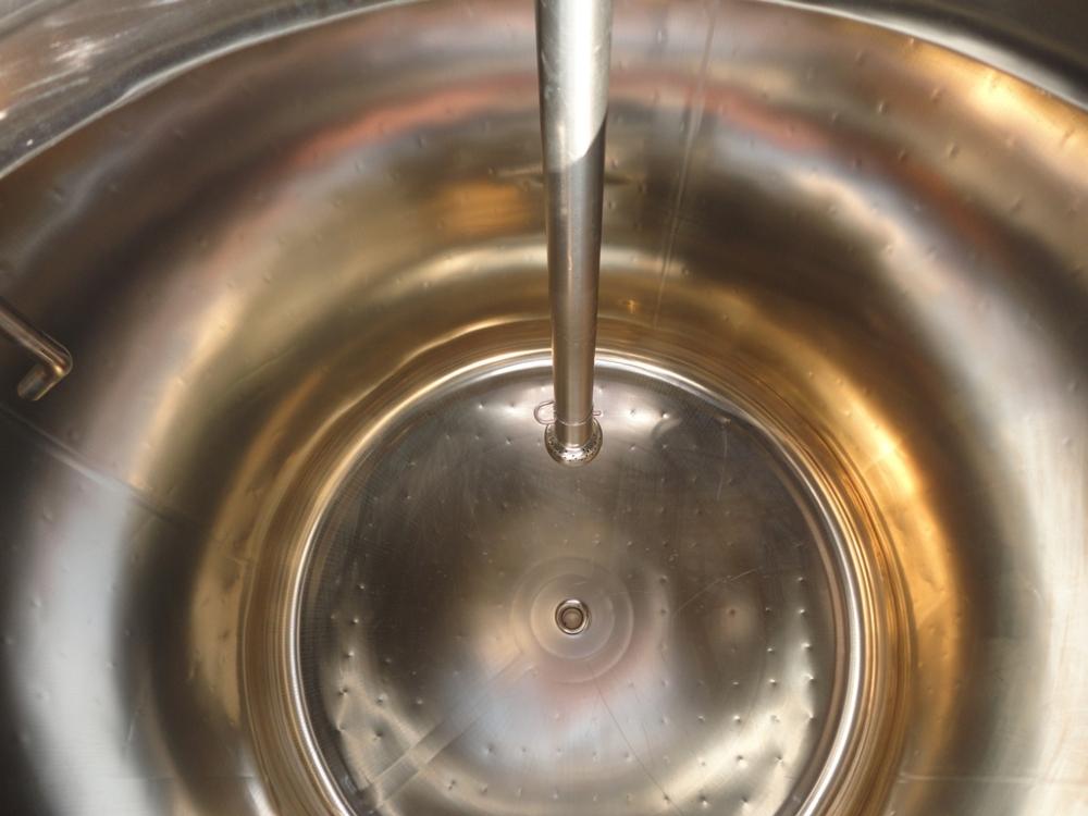 DCI 600 Gallon Stainless Steel Tank Vessel